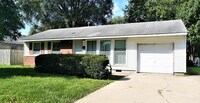 Building Photo - Completely Remodeled 4 bedroom, 1.5 bath s...