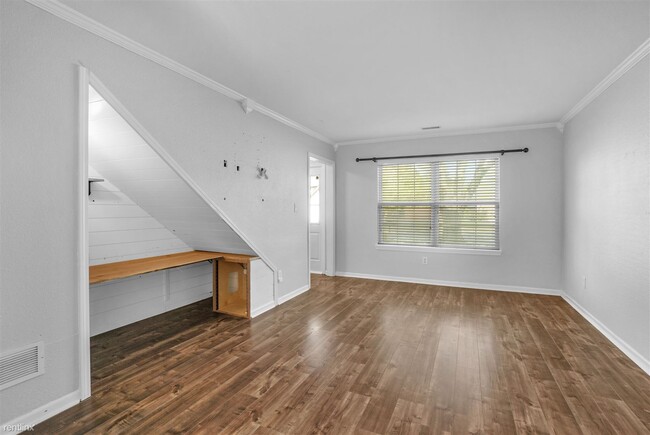 Building Photo - 4 br, 3 bath House - 8647 Eagles Nest Dr