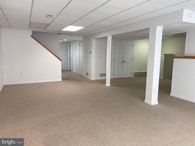 Building Photo - 623 Pepperbush Ct