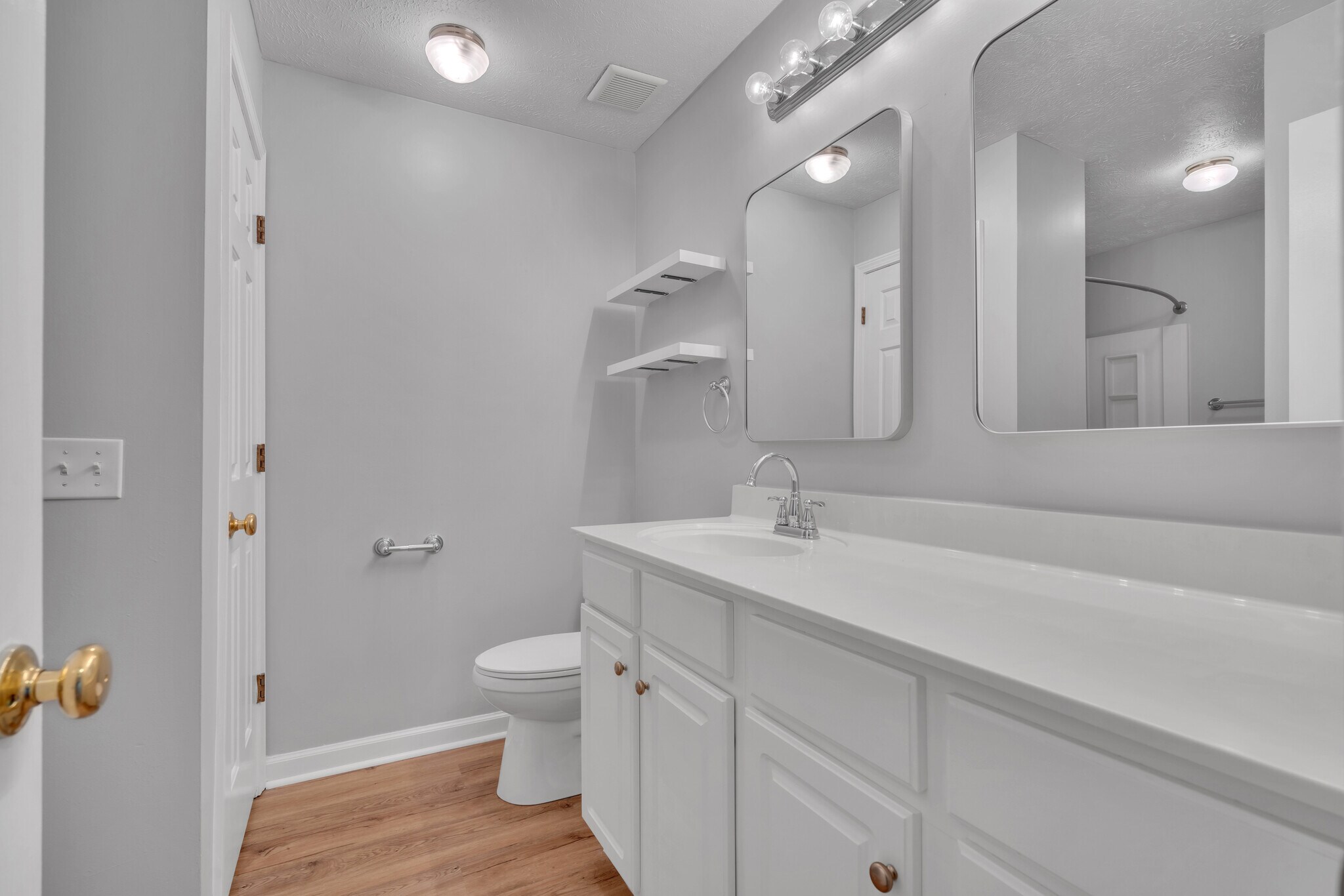 Master Bathroom - 151 N Timber Dr