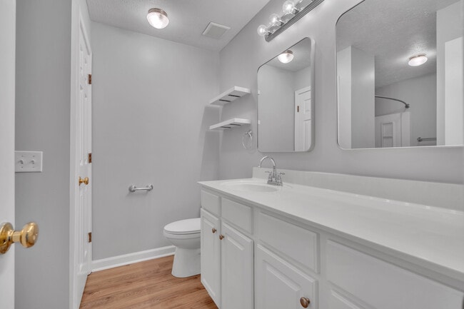 Master Bathroom - 151 N Timber Dr