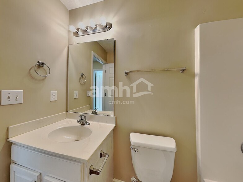 Building Photo - 4928 Alenja Ln