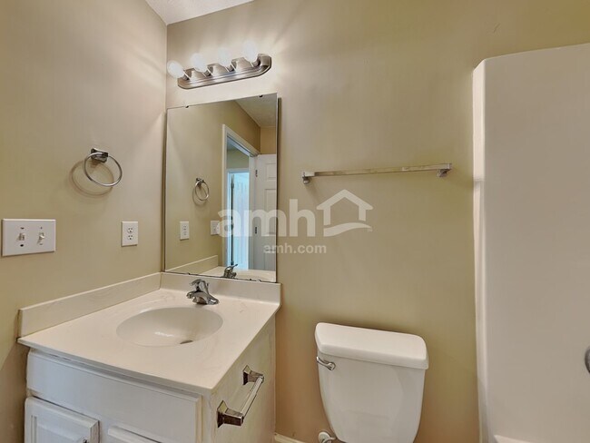 Building Photo - 4928 Alenja Ln