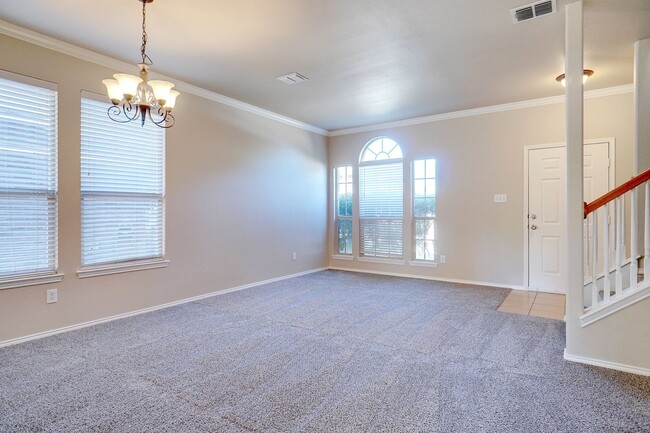 Building Photo - Spacious 3-2-2 Home in Lake Pointe across from Boswell High School!