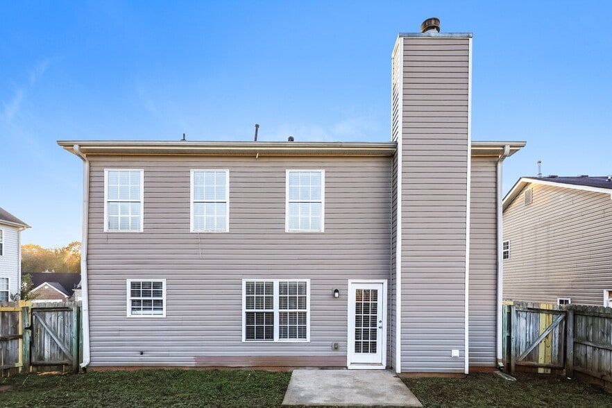 Building Photo - 5055 Tussahaw Crossing