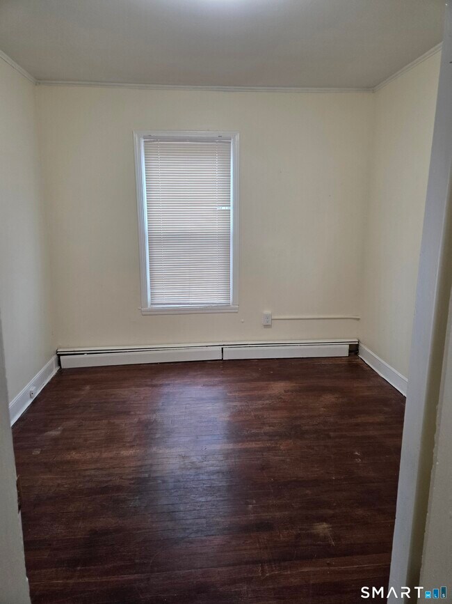 Building Photo - 3 Botsford St