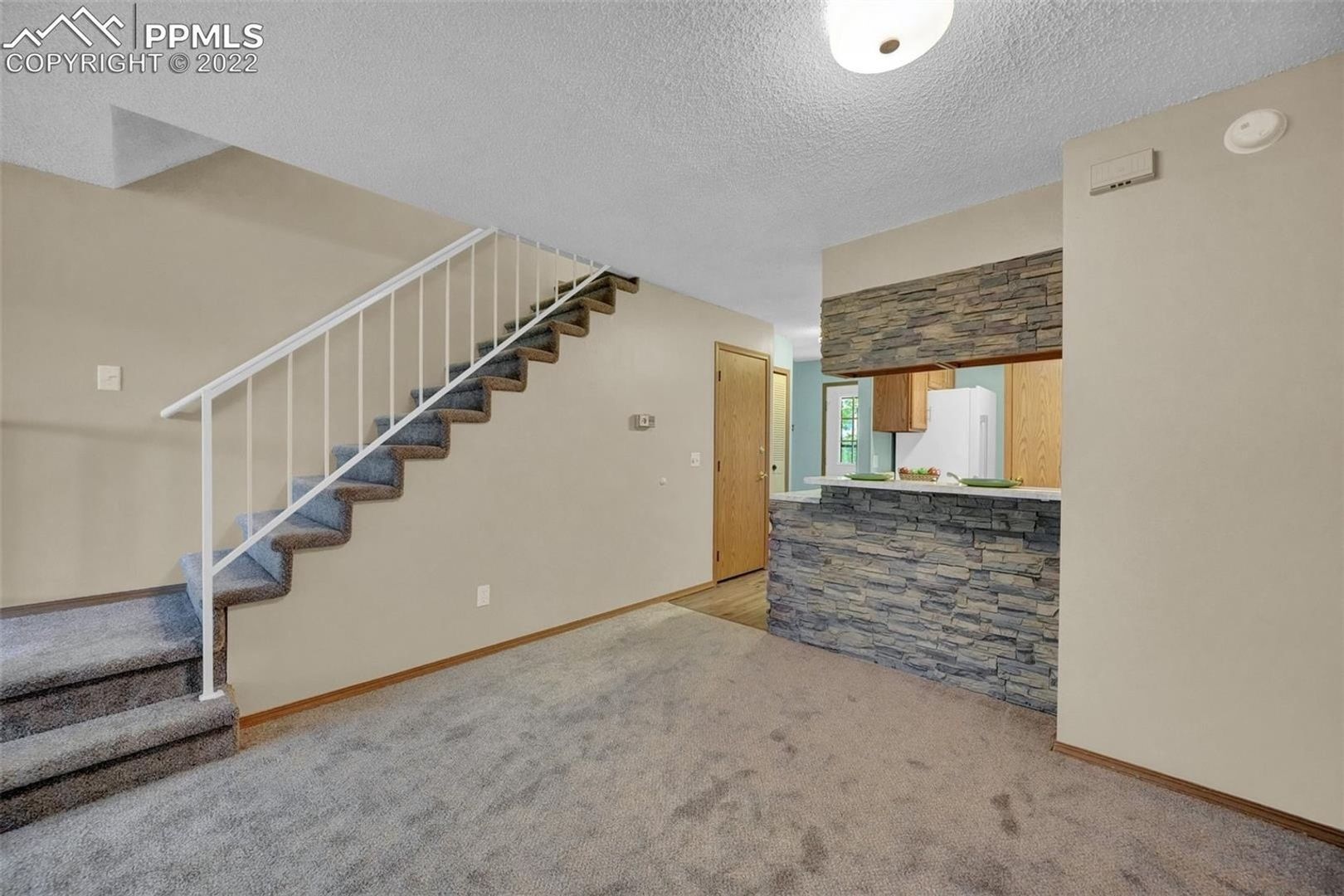 Building Photo - 3467 Queen Anne Way