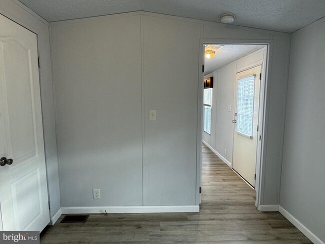 Building Photo - 2950 Concord Rd