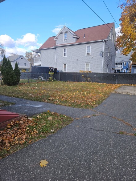 Building Photo - 91 Andrew St