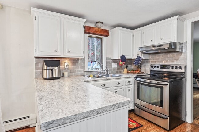 Building Photo - 138 Wildwood Cir