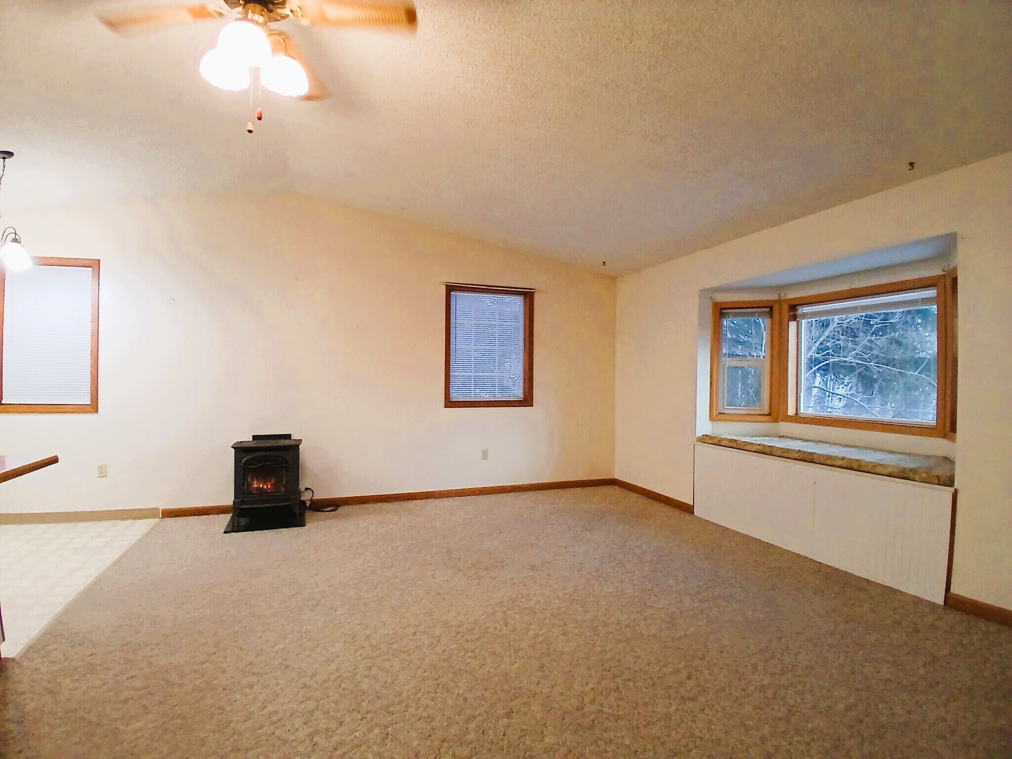 living - 15160 E Robin Ln