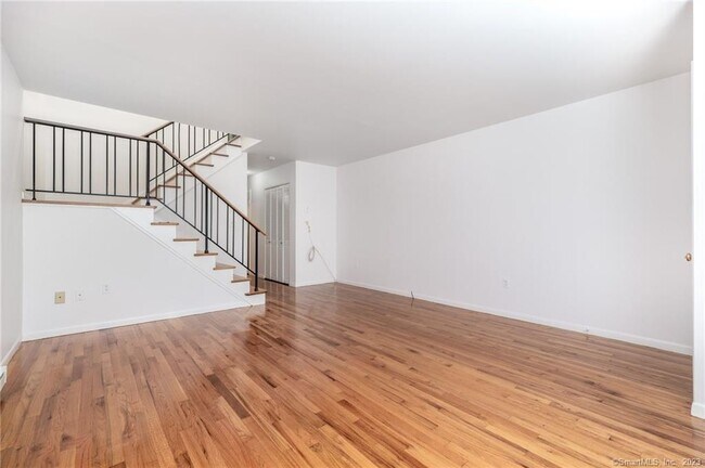 Building Photo - 168 Belltown Rd