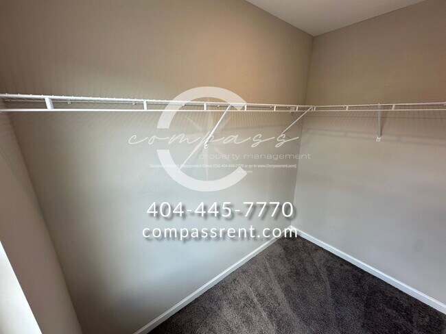 Building Photo - 107 Squarewood Ln NW