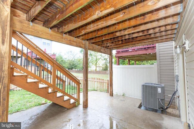 Building Photo - 228 Morlatt Ln