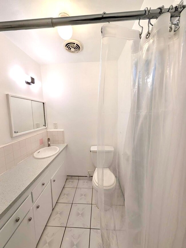 Building Photo - 2030 S Preuss Rd