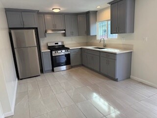 Building Photo - 1241 E 80th St