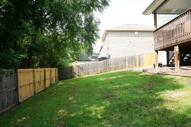 Building Photo - 4554 Hermosa Rd