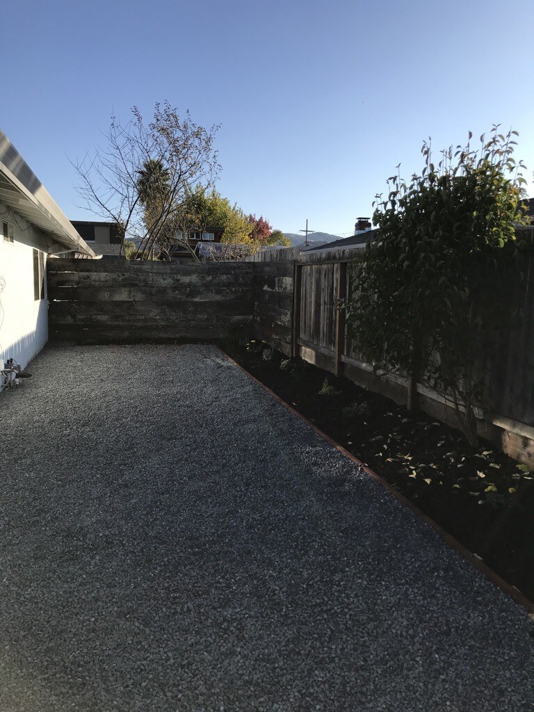 Building Photo - 1221 Jacky Dr