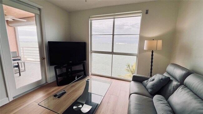 Building Photo - 4981 Bacopa Ln S