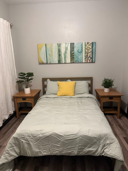 Building Photo - 1806 Superior Ct