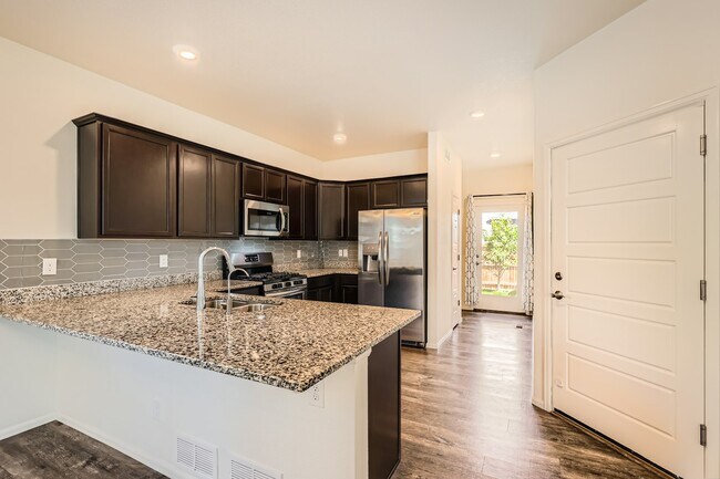 Building Photo - 11791 Lovegrass Dr