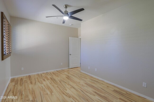 Building Photo - 39147 N Luke Ln