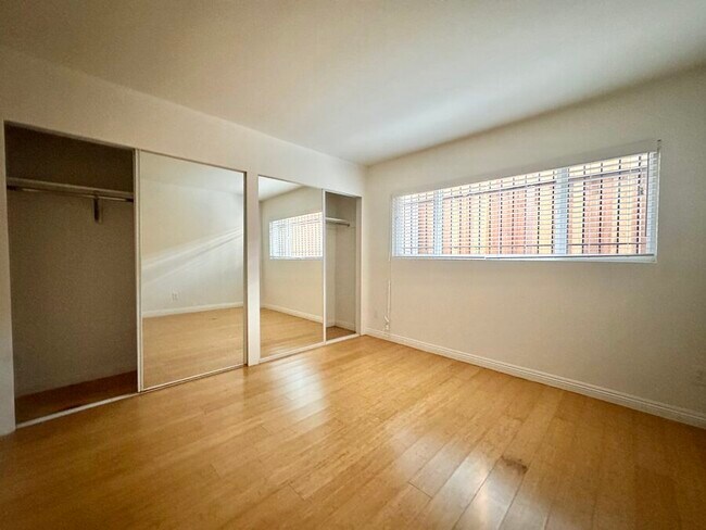 Building Photo - 23 Thornton Ave