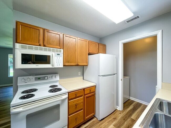 Building Photo - 159 State St