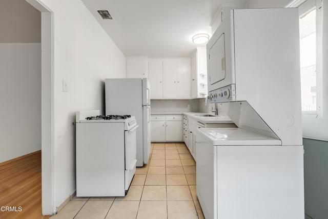 Building Photo - 412 Pioneer Dr