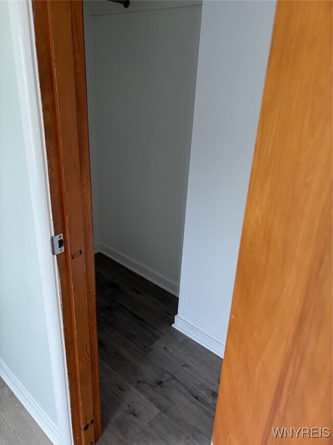 Building Photo - 482 Ridge St