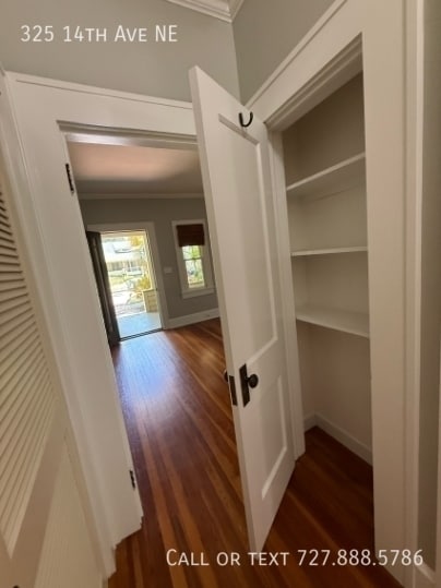 Building Photo - 325 14th Ave NE