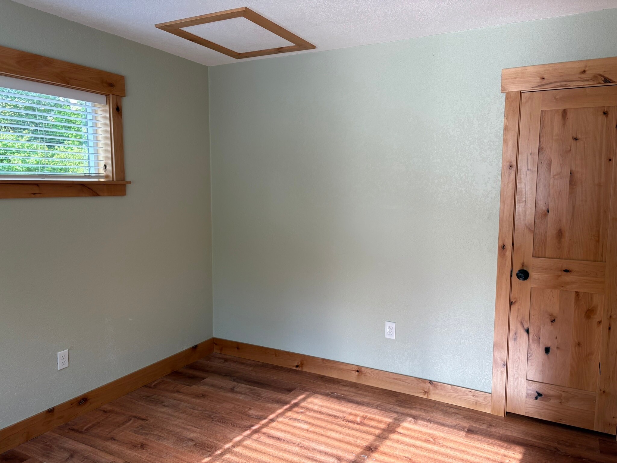 bedroom - 403 Carr Creek Rd