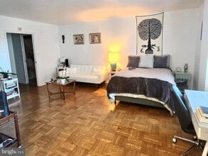 Building Photo - 2601 Pennsylvania Ave