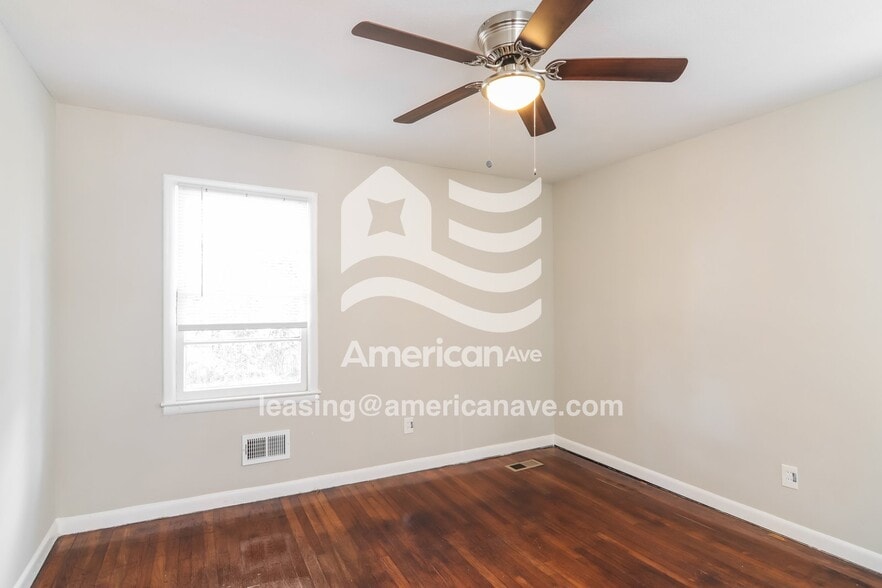 Building Photo - 822 33rd Ave