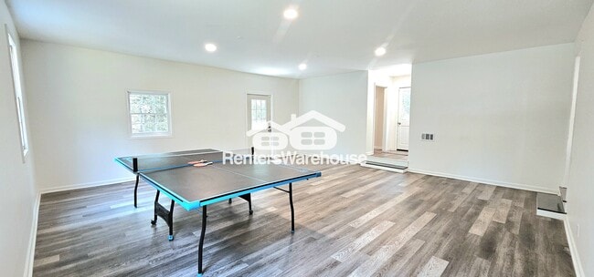 Building Photo - 10500 Rivertown Rd