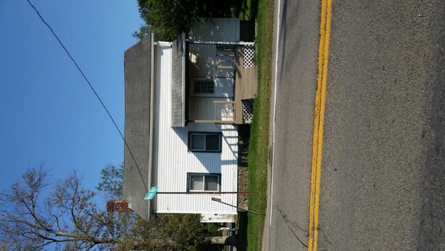 Building Photo - 1 Hosner Mountain Rd