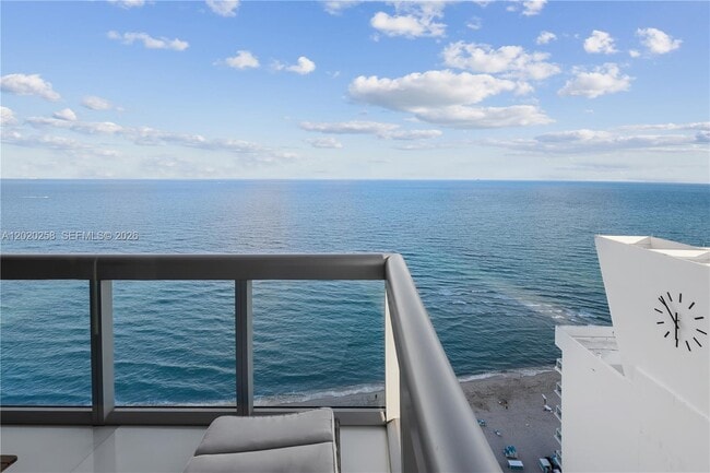 Building Photo - 6899 Collins Ave