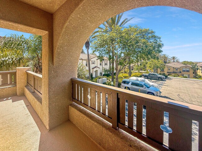Building Photo - Charming 2BR/2BA Corner Unit in Otay Ranch!