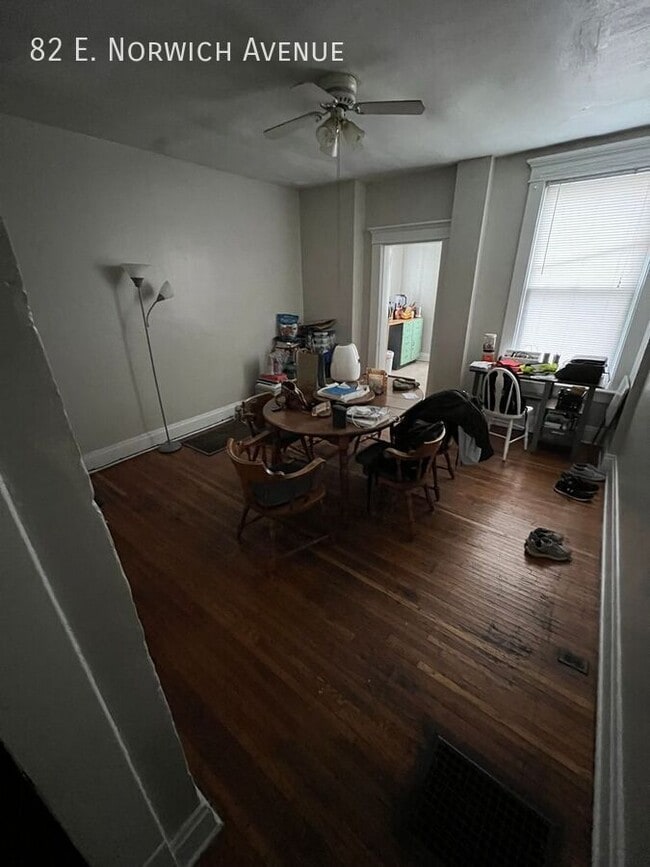 Building Photo - 82 E Norwich Ave