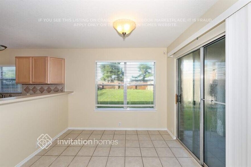 Building Photo - 21407 Somerset Park Ln