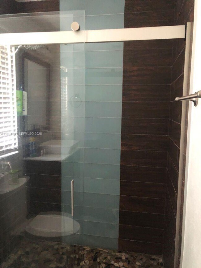 Building Photo - 8826 W Flagler St