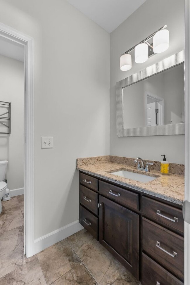 Building Photo - Beautiful Home in Walden Park