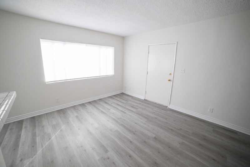 Building Photo - 1315 Ocean Park Blvd