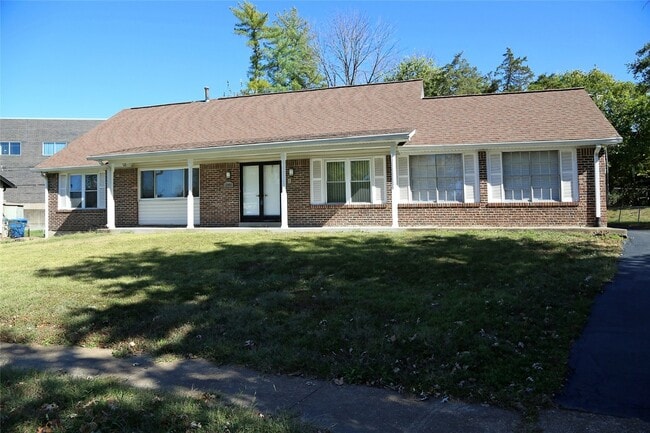 Building Photo - 12901 Fernway Ln