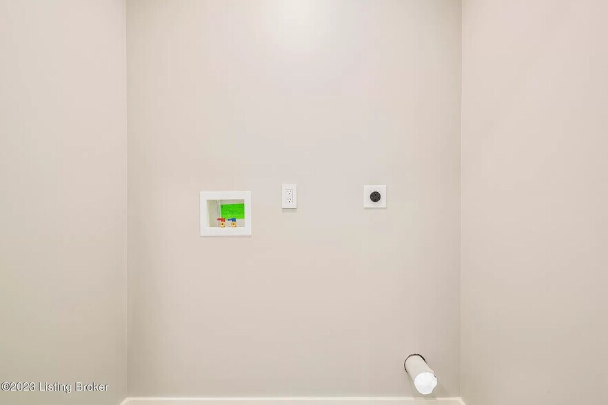 Building Photo - 3714 Selma Ave