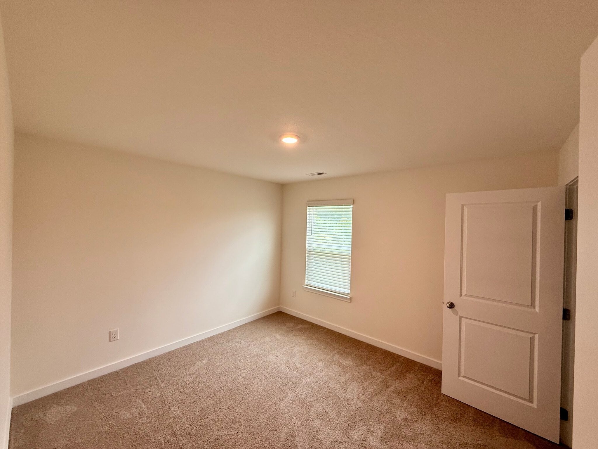 Building Photo - 6837 Beeler Rd