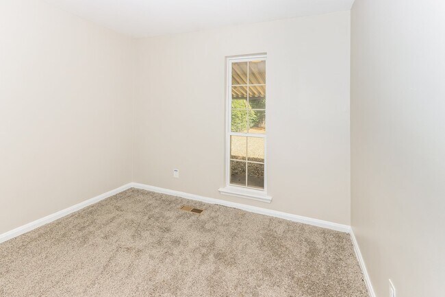 Building Photo - 113 Jacobs Ln