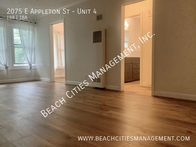 Building Photo - 2075 E Appleton St