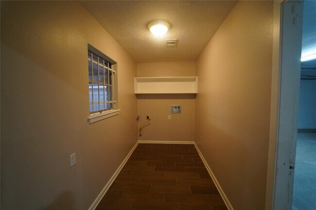 Building Photo - 5110 Michael Dr