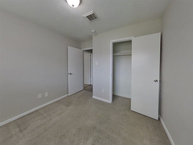 Building Photo - 12819 Enchanted Path Dr